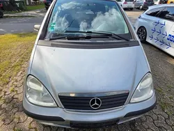 Grau Gebraucht 2003 Mercedes A140 Kleinwagen | 1.800 €