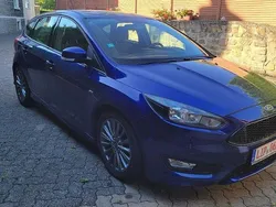 Blau Gebraucht 2018 Ford Focus ST-Line Limousine | 9.999 € (Superpreis)