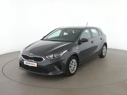 Grau Gebraucht 2020 Kia Ceed Limousine | 13.670 € (Fairer Preis)
