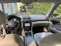 Silber Gebraucht 2005 Mercedes E240 Avantgarde Limousine | 11.500 €