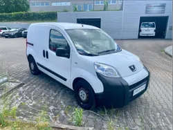 Weiß Gebraucht 2014 Peugeot Bipper Avantage Van / Kleinbus | 4.280 € (Fairer Preis)