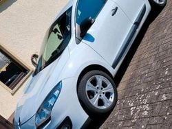 Weiß Gebraucht 2013 Renault Mégane III Limousine | 3.499 € (Guter Preis)