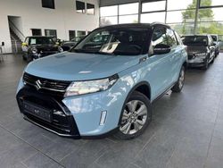 Ice grayish blue metallic / da Gebraucht 2025 Suzuki Vitara Comfort SUV | 20.270 € (Fairer Preis)