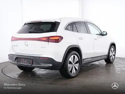 Weiß Gebraucht 2024 Mercedes EQA300 Progressive SUV | 38.990 € (Etwas zu teuer)