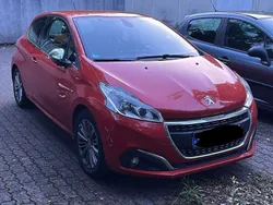 Orange Gebraucht 2015 Peugeot 208 Allure Kleinwagen | 9.500 € (Teuer)