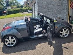 Grau Gebraucht 2005 Ford Ka Viva X Kleinwagen | 1.190 € (Fairer Preis)