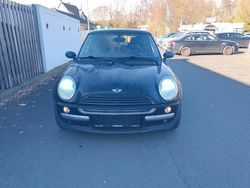 Schwarz Gebraucht 2002 Mini Cooper Kleinwagen | 1.550 €