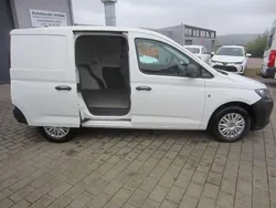 Candyweiß Gebraucht 2022 VW Caddy Van / Kleinbus | 18.800 € (Superpreis)