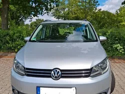 Silber Gebraucht 2014 VW Touran Van / Kleinbus | 6.900 € (Fairer Preis)