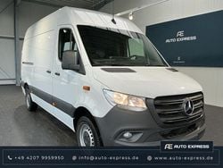 Weiß Gebraucht 2024 Mercedes Sprinter Van | 40.341 € (Superpreis)