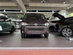 Samoa/dark wood Gebraucht 2012 VW T5 Van | 21.975 € (Teuer)