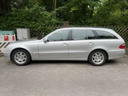 Silber Gebraucht 2003 Mercedes E220 Classic Kombi | 2.800 € (Fairer Preis)