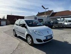 Weiß Gebraucht 2008 Renault Twingo Authentique Kleinwagen | 2.150 € (Etwas zu teuer)