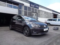 Grau Gebraucht 2015 VW Golf Sportsvan LOUNGE Van / Kleinbus | 12.990 € (Fairer Preis)