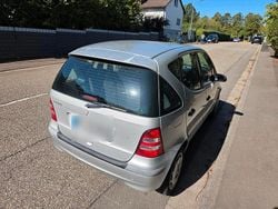 Silber Gebraucht 2001 Mercedes A140 Kleinwagen | 1.444 €