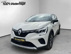 Perlmuttweiß, dach blackpearlschwarz (weiß) Gebraucht 2021 Renault Captur Intens SUV | 16.990 € (Guter Preis)