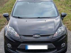 Schwarz Gebraucht 2011 Ford Fiesta Limousine | 3.950 € (Fairer Preis)