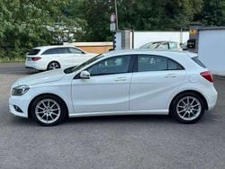 Weiß Gebraucht 2016 Mercedes A180 Limousine | 7.100 €