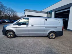 Brillantsilber metallic (metallic) Gebraucht 2019 Mercedes Vito Van / Kleinbus | 15.590 € (Superpreis)
