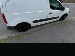Weiß Gebraucht 2010 Citroën Berlingo Van / Kleinbus | 2.200 € (Superpreis)