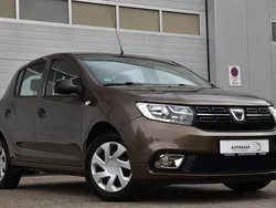 Braun Gebraucht 2018 Dacia Sandero Essentiel Kleinwagen | 7.299 € (Etwas zu teuer)