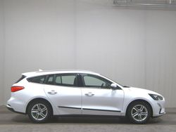 Weiss Gebraucht 2020 Ford Focus Cool & Connect Kombi | 10.980 € (Superpreis)
