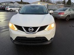 Weiß Gebraucht 2016 Nissan Qashqai Acenta SUV | 7.000 € (Superpreis)
