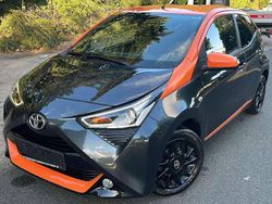 Dark grey Gebraucht 2020 Toyota Aygo Kleinwagen | 10.199 € (Etwas zu teuer)