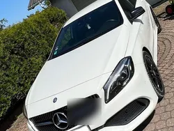 Weiß Gebraucht 2016 Mercedes A180 AMG line Limousine | 9.990 € (Guter Preis)