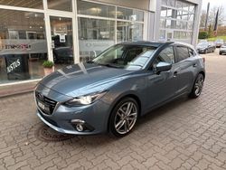 Blue reflex (metallic) Gebraucht 2014 Mazda 3 Limousine | 12.990 € (Etwas zu teuer)
