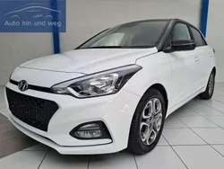 Polar white / black / sol Gebraucht 2020 Hyundai i20 YES! Limousine | 14.400 € (Fairer Preis)