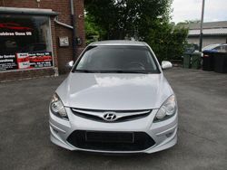 Silber Gebraucht 2010 Hyundai i30 Classic Limousine | 3.900 € (Fairer Preis)