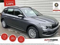 Graphitegrau metallic Neu 2025 Skoda Kamiq Essence SUV | 24.490 € (Superpreis)