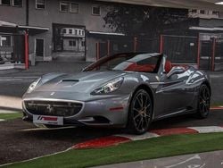 Grau Gebraucht 2012 Ferrari California Cabrio | 134.999 € (Teuer)