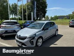 Grau Gebraucht 2025 Renault Clio V Evolution Limousine | 18.950 € (Guter Preis)