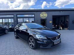 Schwarz Gebraucht 2016 Volvo V40 R-Design Momentum Kombi | 14.999 € (Etwas zu teuer)