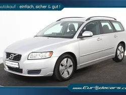 Silber Gebraucht 2010 Volvo V50 Momentum Kombi | 2.800 € (Guter Preis)