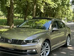 Gebraucht 2016 VW Passat R-line Limousine | 18.990 €