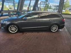 Grau Gebraucht 2016 Ford Mondeo Vignale Limousine | 15.000 € (Etwas zu teuer)