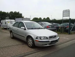 Silber Gebraucht 2002 Volvo S40 Limousine | 1.299 € (Fairer Preis)