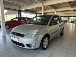 Silber Gebraucht 2003 Ford Fiesta Trend Kleinwagen | 1.500 € (Fairer Preis)
