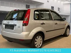 Silber Gebraucht 2002 Ford Fiesta Ambiente Kleinwagen | 2.490 € (Fairer Preis)