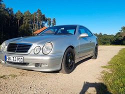 Silber Gebraucht 2001 Mercedes CLK230 Coupé | 3.950 € (Etwas zu teuer)