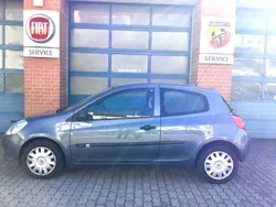 Grau Gebraucht 2006 Renault Clio III Expression | 900 € (Superpreis)