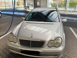 Silber Gebraucht 2003 Mercedes C200 Limousine | 1.625 € (Guter Preis)