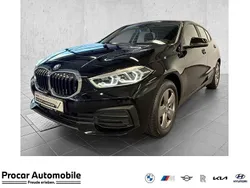 Schwarz Gebraucht 2022 BMW 118 Sport Line Kleinwagen | 20.980 € (Guter Preis)