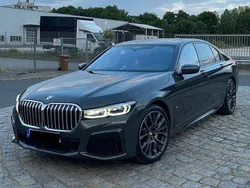Grau Gebraucht 2020 BMW 730 M Sport Limousine | 59.950 €
