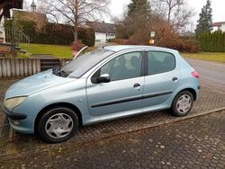 Blau Gebraucht 2002 Peugeot 206 Kleinwagen | 700 € (Guter Preis)