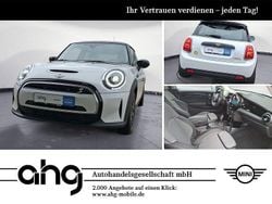 Weiß Gebraucht 2023 Mini Cooper SE Classic Kleinwagen | 18.760 € (Guter Preis)