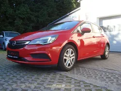 Rot Gebraucht 2016 Opel Astra Edition Limousine | 9.900 € (Fairer Preis)